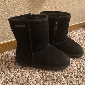 Bearpaw Emma Side Zip